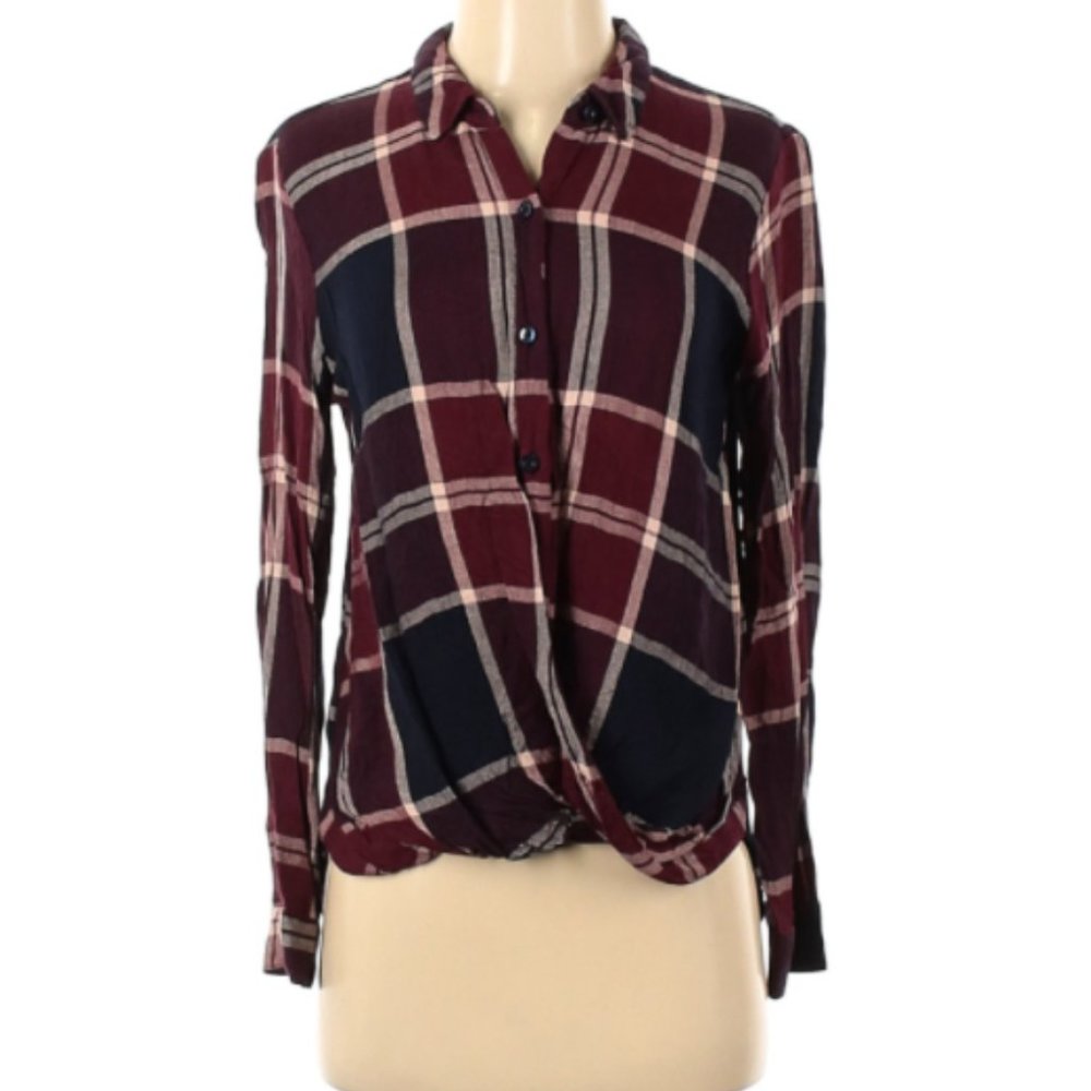 BCBG Long Sleeve Button-Down Shirt | Size Small